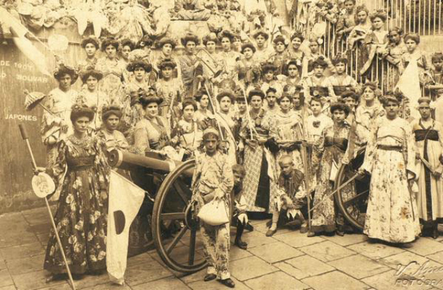 Una comparsa japonesa en los carnavales de 1912 en Ciudad Bolívar