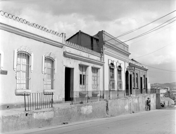 "Esquina de Socorro a Plaza López"