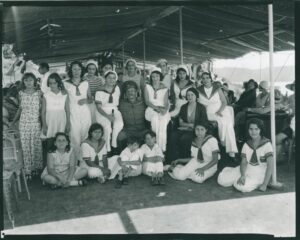 General J.V. Gómez y acompañantes en excursión al Lago de Tacarigua.