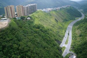 Autopista a Oriente-Caucaguita