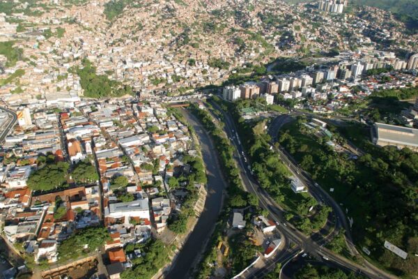 Petare, Casco Histórico y Urbanización El Llanito