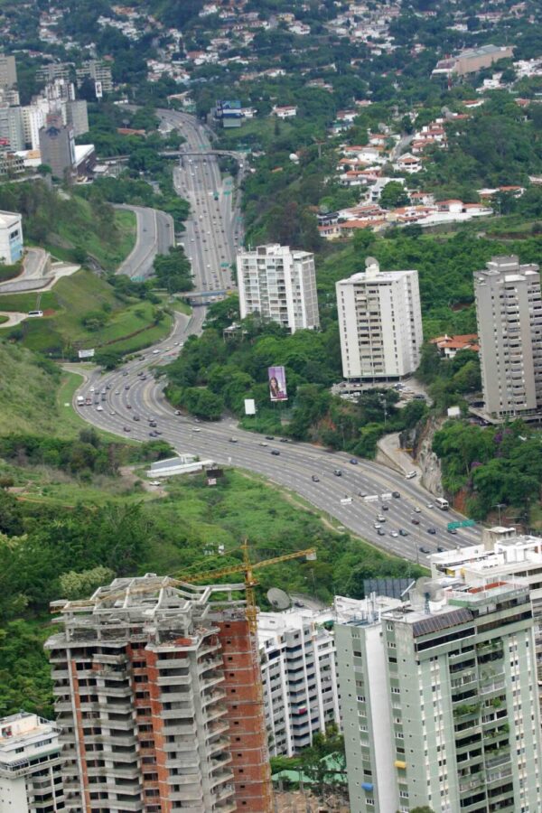 Autopista Prados del Este