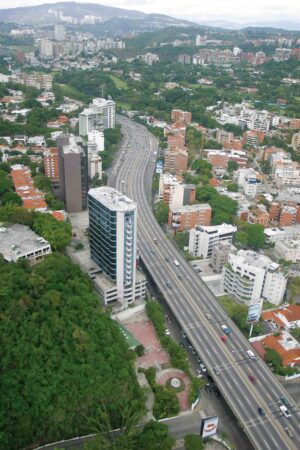 Autopista Prados del Este