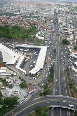 Avenida Nueva Granada, Terminal La Bandera