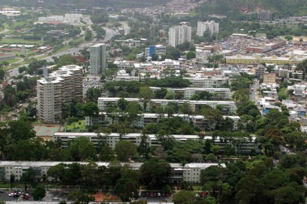 Urbanización Carlos Delgado Chalbaud, El Valle