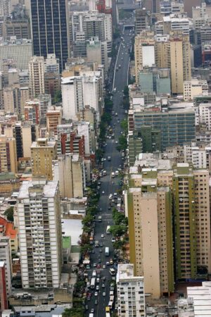 Avenida Fuerzas Armadas