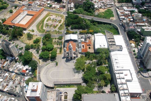 Biblioteca Nacional, Panteón Nacional, Cuartel San Carlos