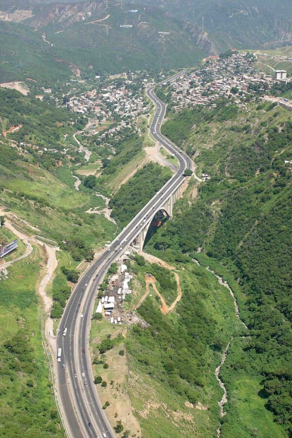 Autopista Caracas-La Guaira, Viaducto