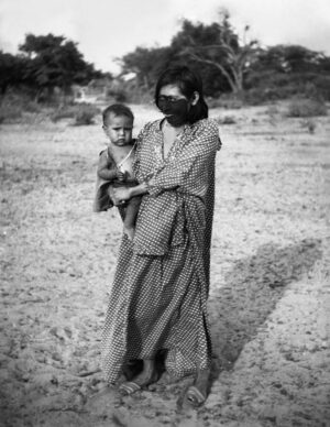 "Cara de indígena guajira pintada con "pai-pai" para protegerse del sol"