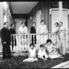 Grupo Familiar en el Paraiso, circa 1929.