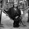 Mujer wayú con niño en chinchorro. Península de La Guajira, estado Zulia, Venezuela, 1957: Hellmuth Straka © Archivo Fotografía Urbana