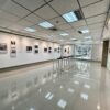 Vista de sala de la muestra "Retratos de Caracas. 8 Fotógrafos". Caracas, Venezuela, 2022