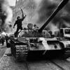 "Ciudadano checo sobre un tanque", 1968
 / Fotografía de Josef Koudelka